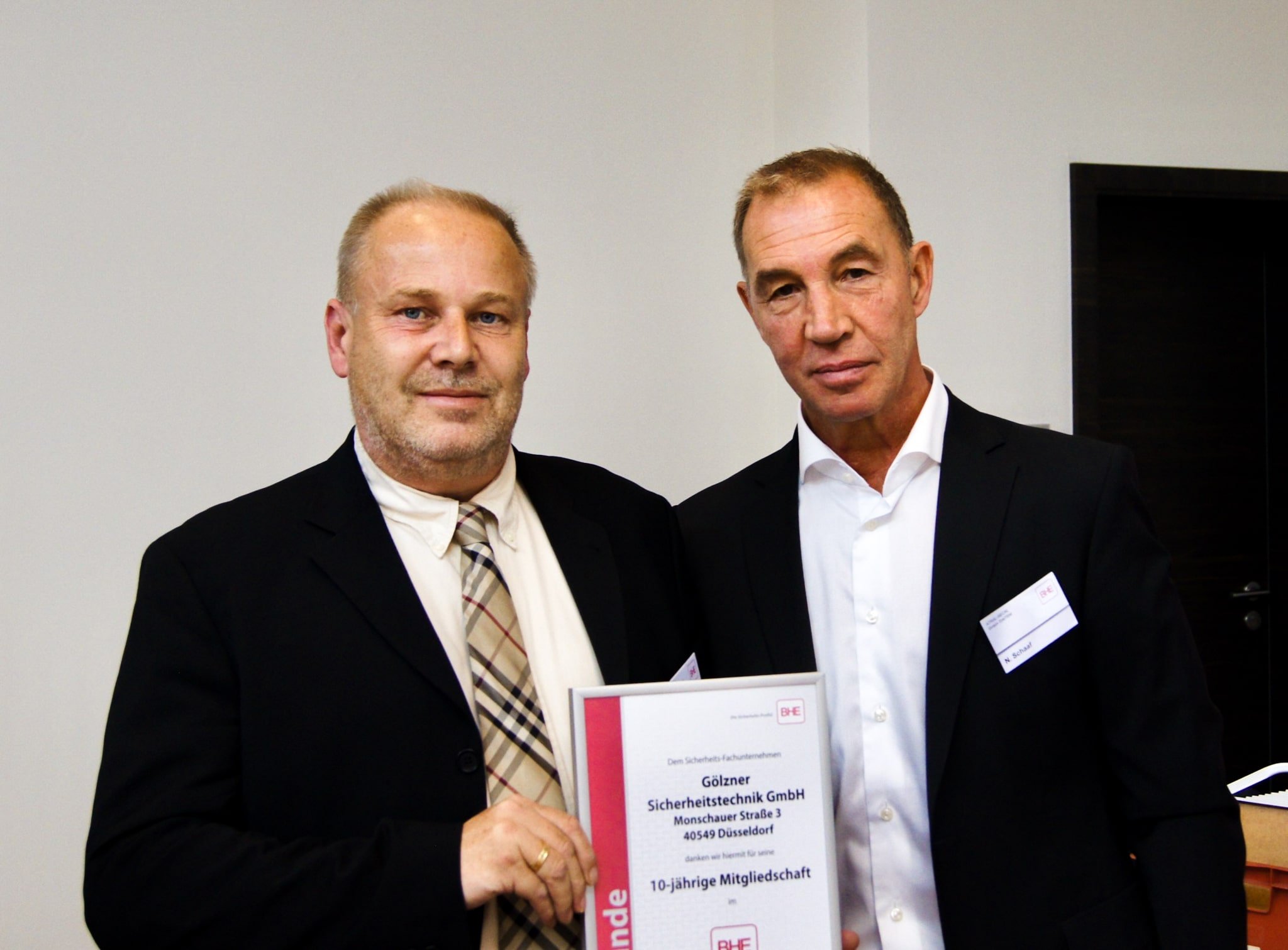 Zertifikate Frank und Knopf-min Frank Gölzner und Thorsten Knopf - Goelzner Sicherheitstechnik in Düsseldorf